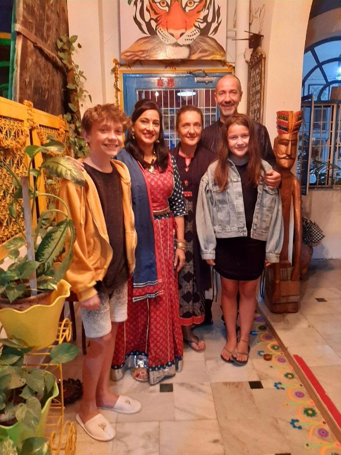 The Coral House Homestay By The Taj Агра Экстерьер фото